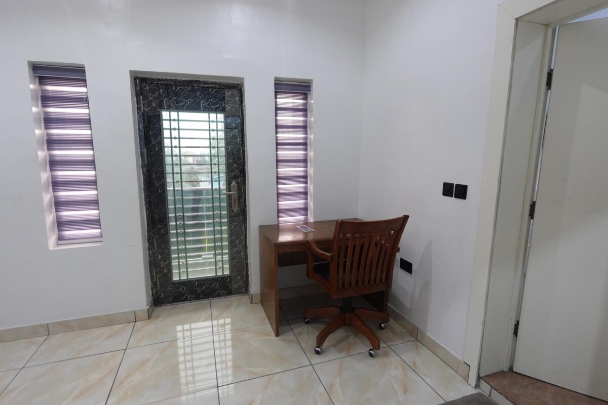 BAMGBOSE'S SUITE