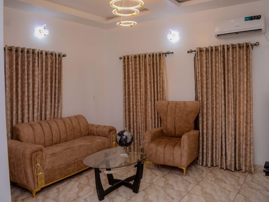 BISIBLOOM'S SUITE