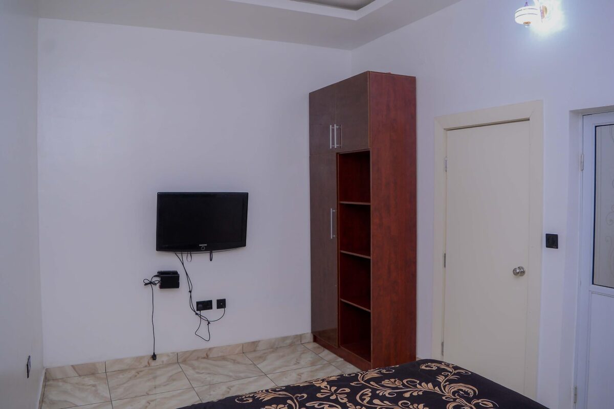 BISIBLOOM'S SUITE
