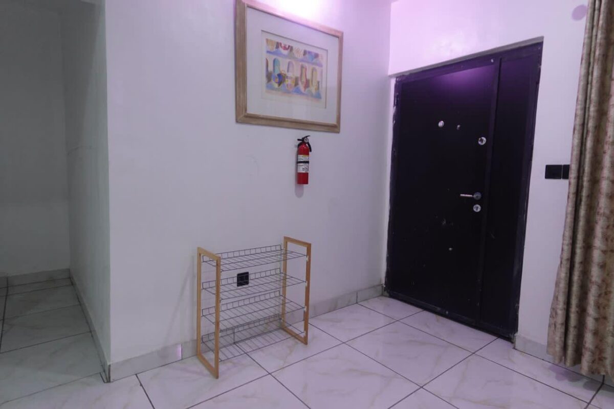 BOB'S SUITE