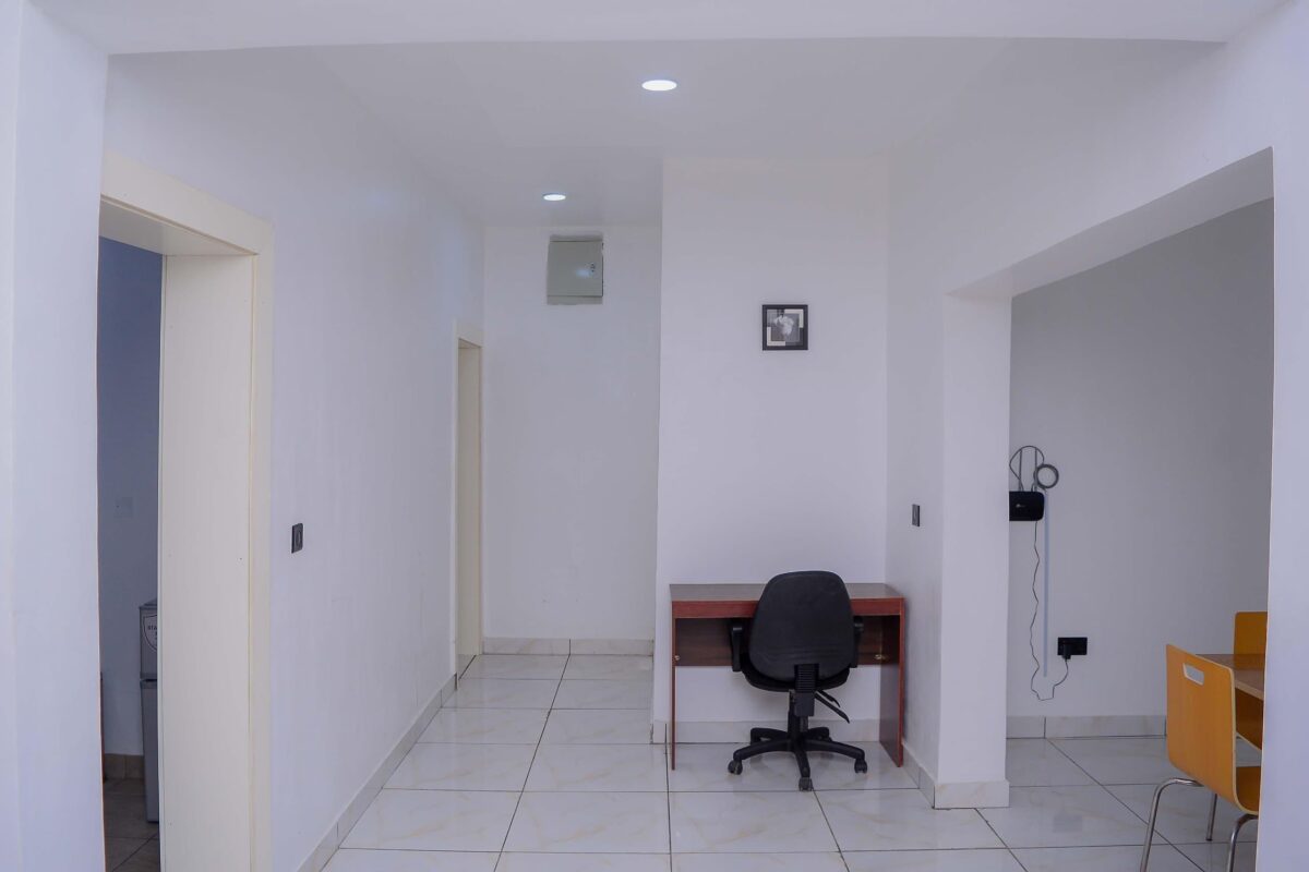 BOB'S SUITE