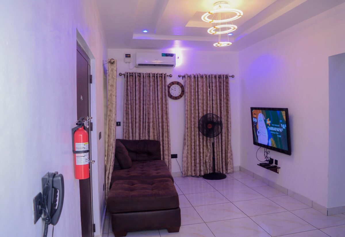 SISIMI'S SUITE